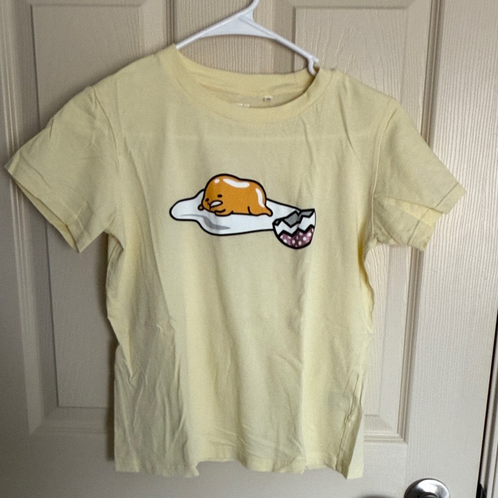Uniqlo x Sanrio Light Yellow Gudetama Short Sleeve Tee